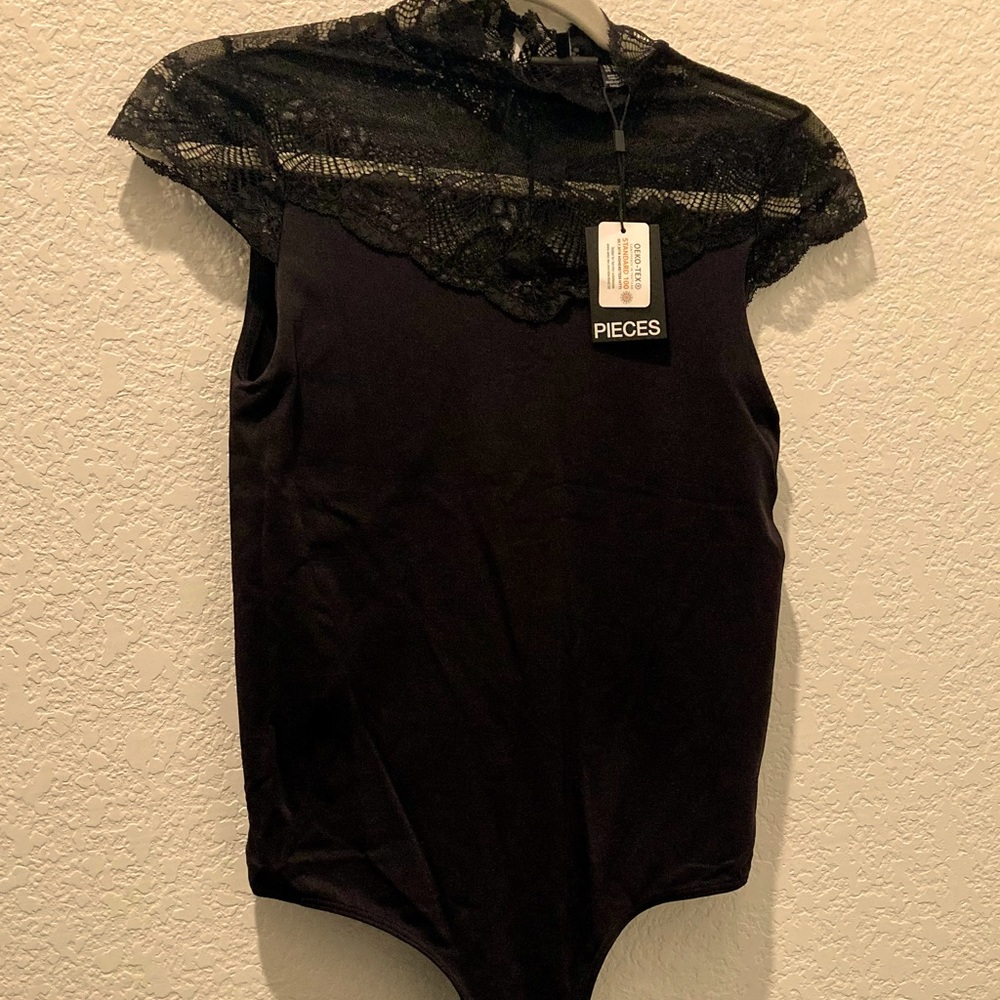 Black Lace BodySuit S(4)
